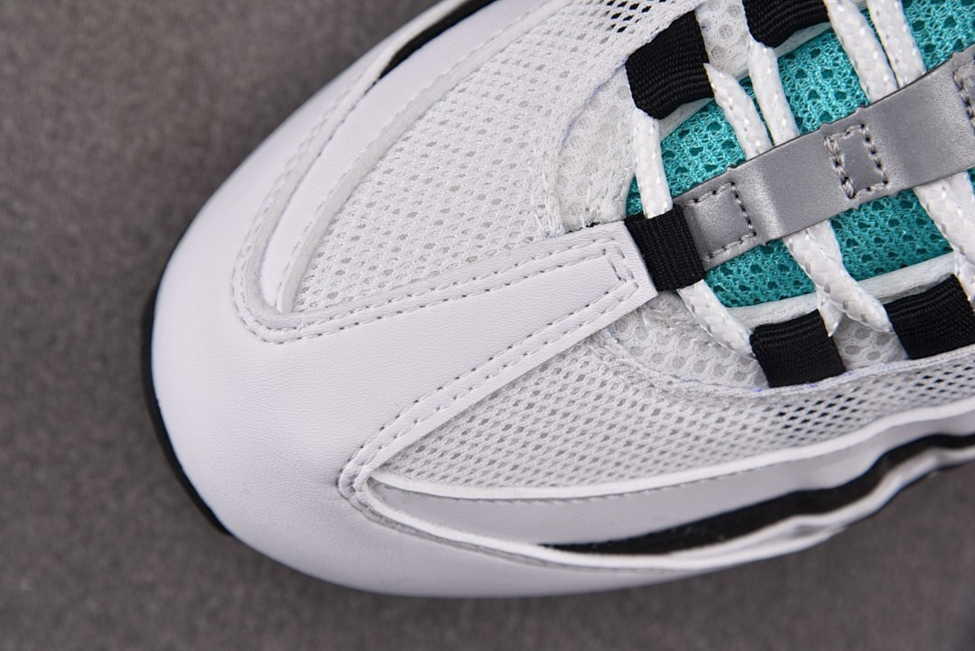 Nike Air Max 95 OG “Black Border” IM7409-100
