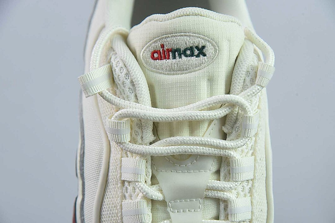 Nike x Undefeated Air Max 95 