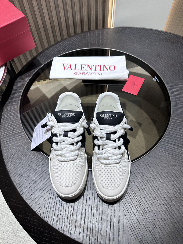 valentino sneaker