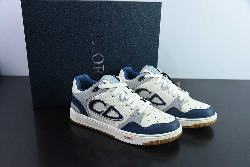 dio* sneaker