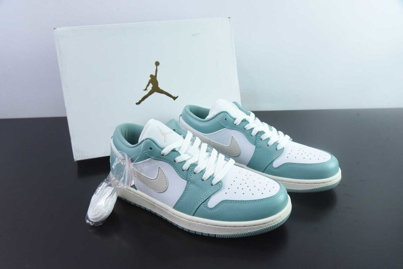 air Jordan 1 Low 