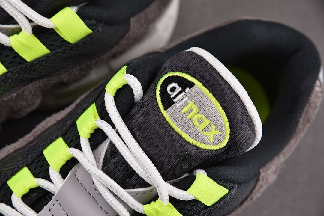 Nike Air Max 95 Reverse Neon HM4738-001