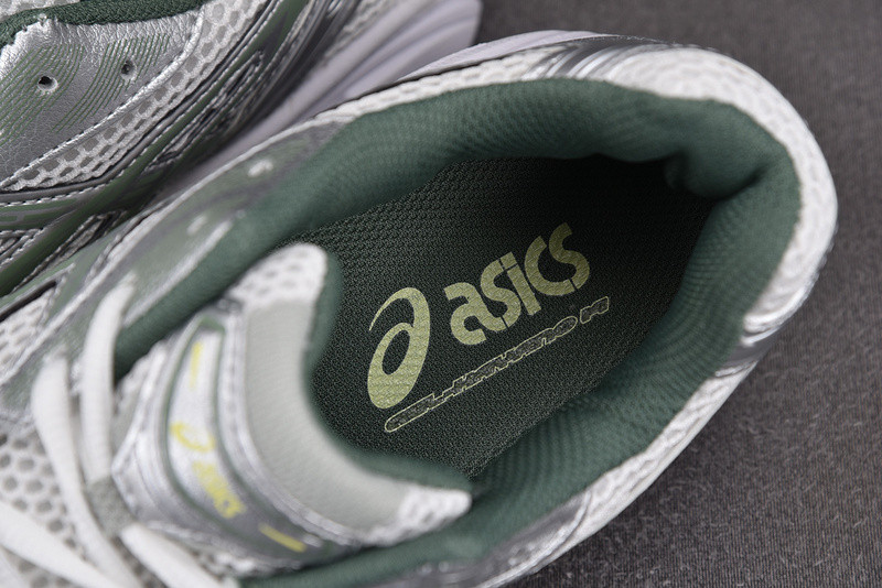 As*ic*s gel kayano 14 