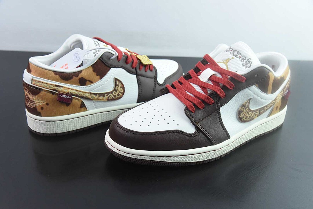Air Jordan 1 Low SE 