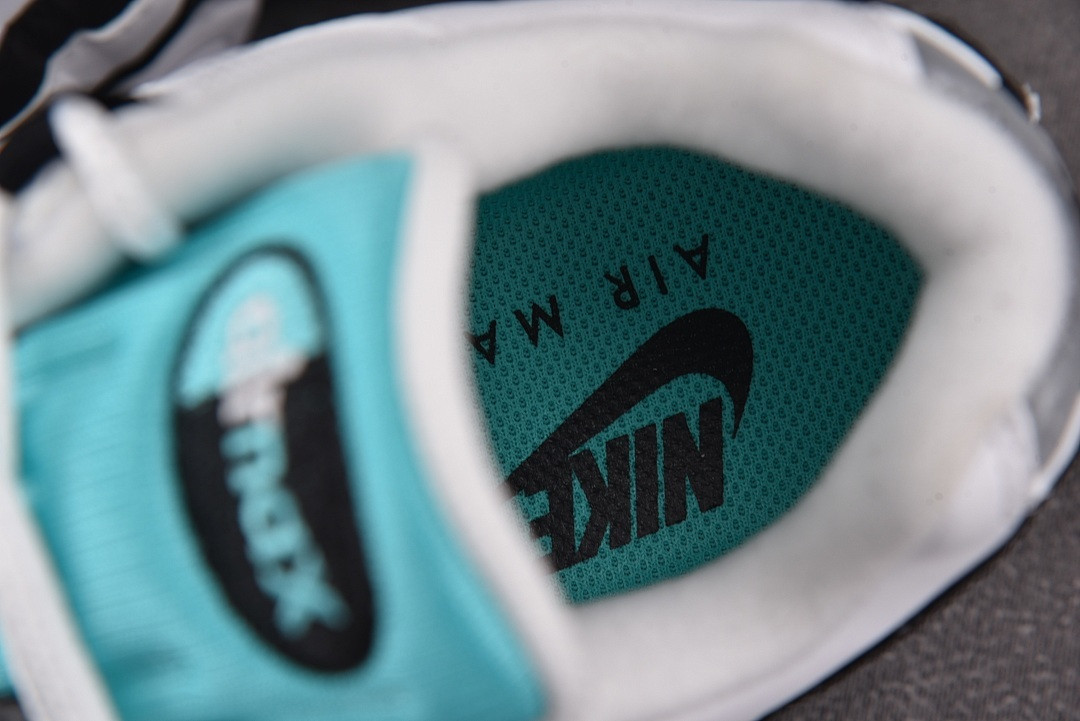 Nike Air Max 95 OG “Black Border” IM7409-100
