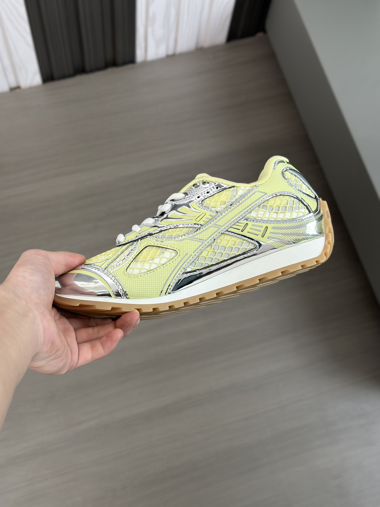 Bo*te*ga ve*ne*ta orbit sneaker